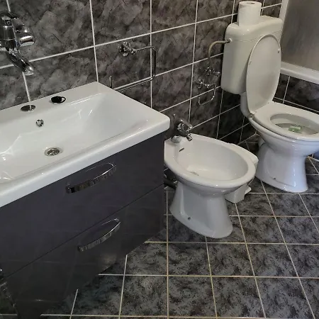 Apartment Ante *